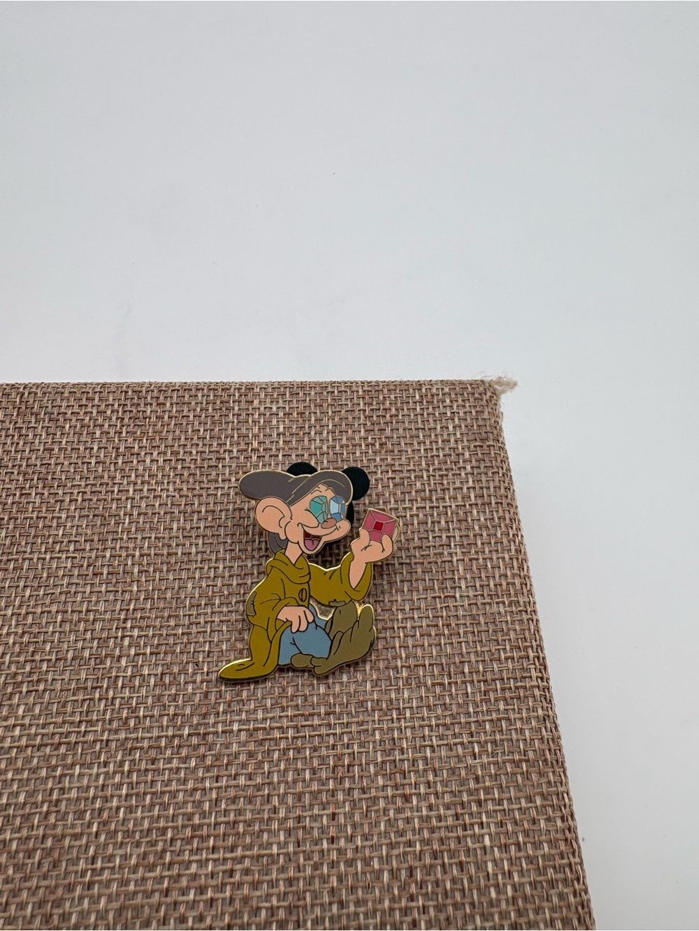 Disney Dopey Trading Pin - Picture 2 of 4